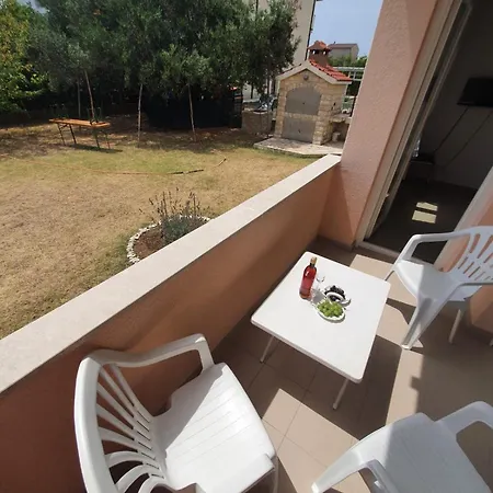Joseph's By The Sea Kastela